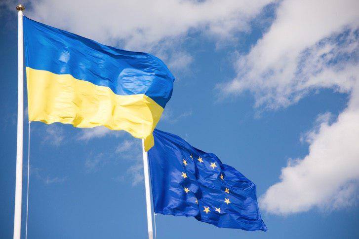 Допомога українським біженцям в європейських країнах: на які зміни очікувати цього року