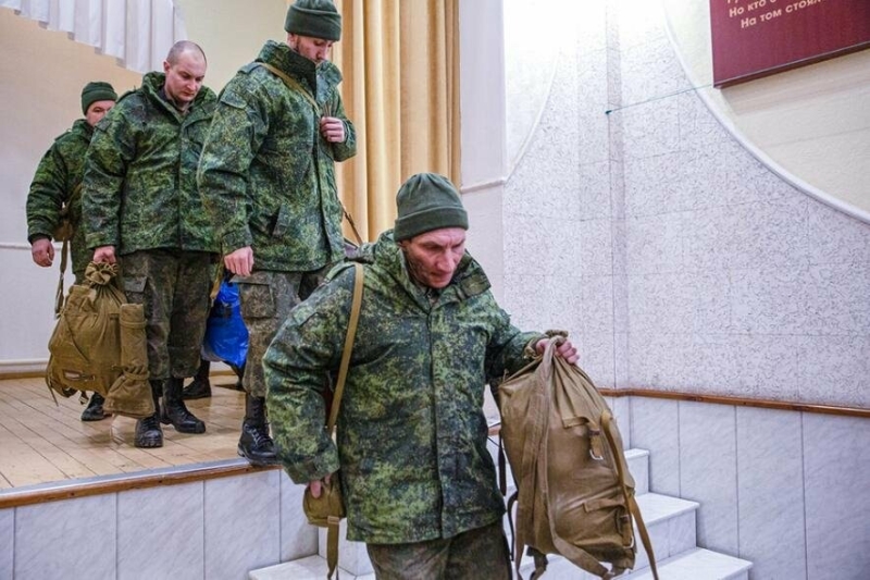 На окупованій Луганщини росіяни примусять воювати співробітників в’язниць
