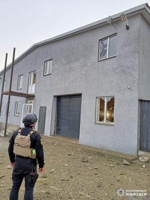 Окупанти вдарили по фермі на Харківщині, постраждав чоловік 