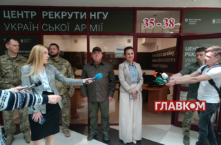 У Києві відкрився рекрутинговий центр до армії (фото)