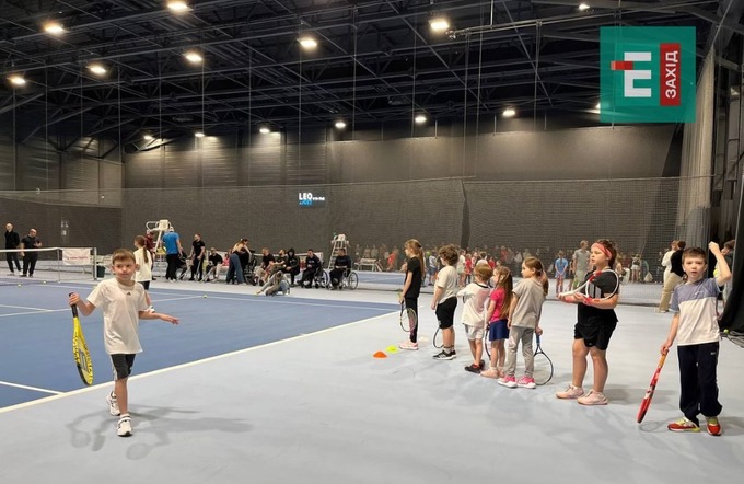 ВІДЕО. Як Світоліна і Стаховський провели майстер-клас для дітей у Львові