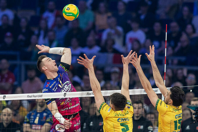 Перуджа виграла Лігу чемпіонів, Плотницький &ndash; індивідуальну відзнаку