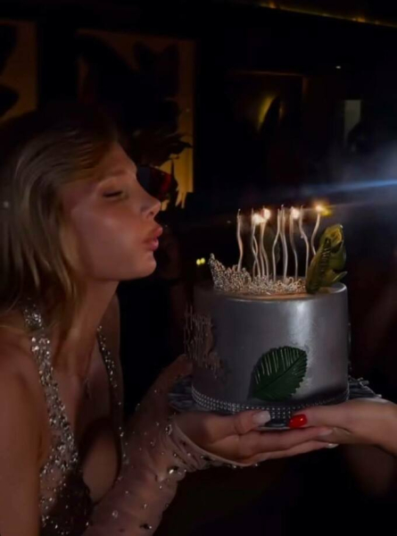 ВІДЕО. Ястремська відгуляла вечірку в Монако разом із Костюк та Білодід