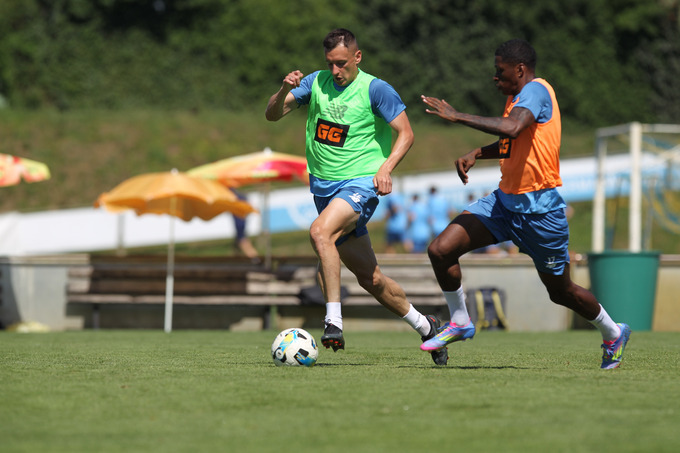 ФОТО. Тренування Динамо. Контроль м'яча, швидкі атаки та завершення