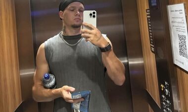 ВІДЕО. Конспірація: Мудрик був присутній на поєдинку Усика проти Дюбуа