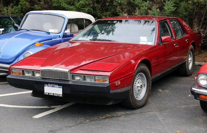 На них боляче дивитися: 5 автомобілів із дизайном, що викликає запитання