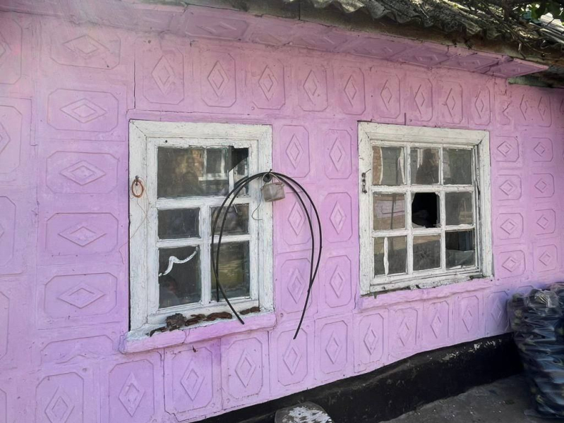 Внаслідок обстрілів у Нікополі поранено двох людей