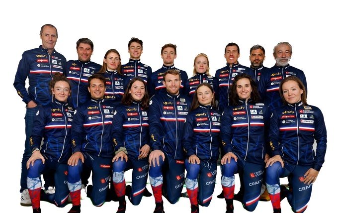 ФОТО. З Жульєю Сімон: Франція презентувала форму на сезон 2025/26