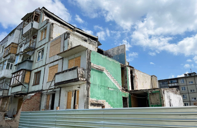 Реконструкцію зруйнованого ракетним ударом будинку на Баленка, 7 оцінили у 15 млн грн