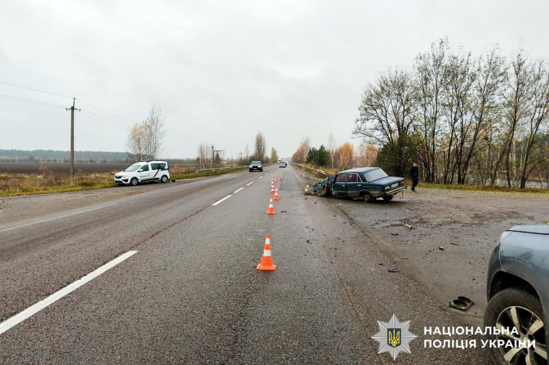 Водій на Рівненщині пішов на обгін - і зламав в ДТП хребет собі і доньці (ФОТО)