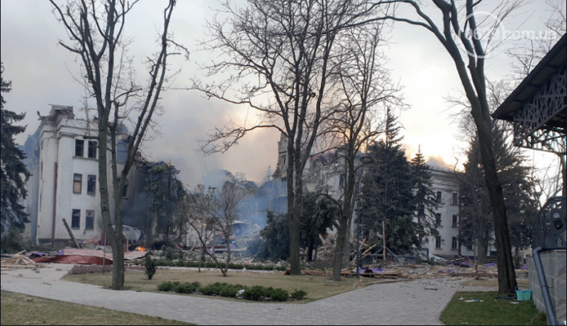 Збудовали на кістках сотен загиблих українців: в Маріуполі окупанти урочисто відкрили драмтеатр, - ФОТО