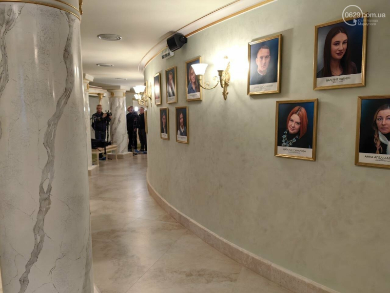 Збудовали на кістках сотен загиблих українців: в Маріуполі окупанти урочисто відкрили драмтеатр, - ФОТО