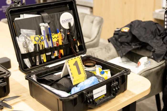 Луцьким школярам розповіли про безпеку та роботу поліції зсередини