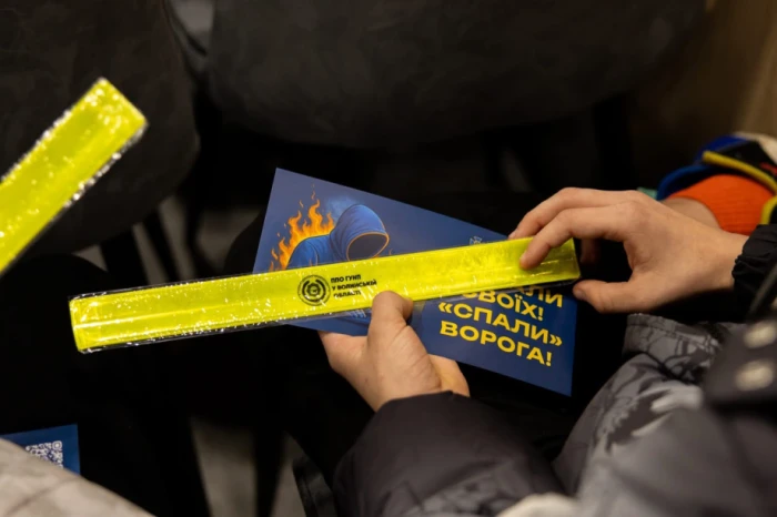 Луцьким школярам розповіли про безпеку та роботу поліції зсередини