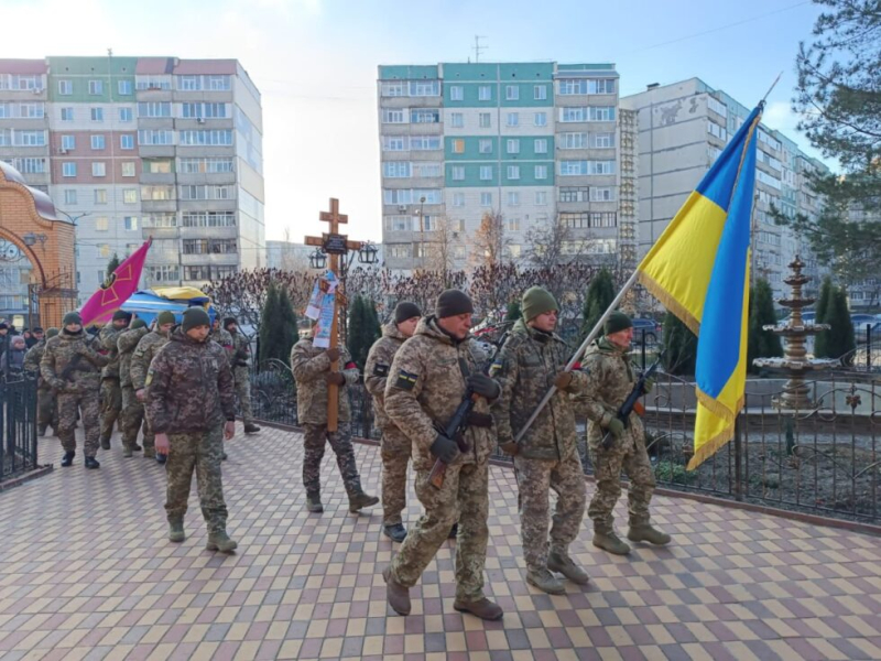 Сум’яни попрощалися із захисником Андрієм Осташевським