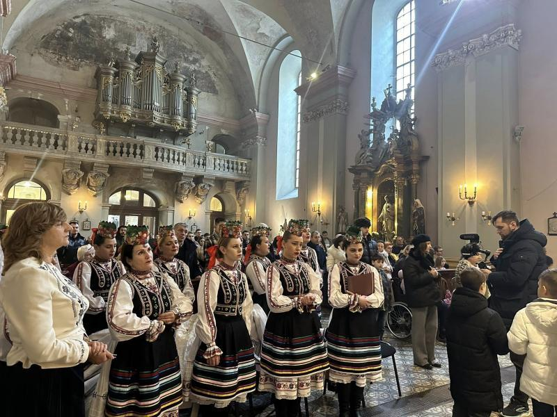 Закарпатський народний хор колядував у Будапешті