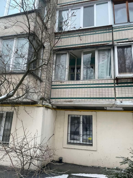Удар по Голосіївському району: наслідки та гарячі лінії для постраждалих
