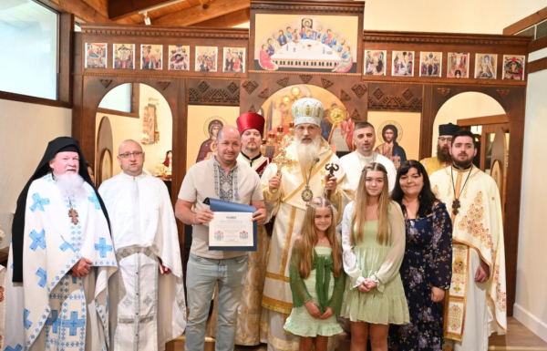 У Кремнієвій долині освятили унікальний іконостас, натхненний орнаментами української вишиванки