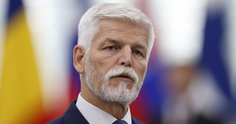 Україна має піти на &laquo;болючі поступки&raquo; заради миру, &mdash; президент Чехії