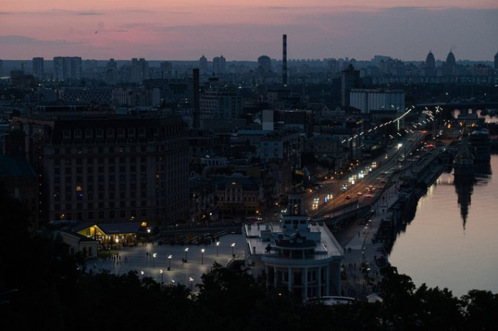 У Києві досі немає графіків відключення світла, адже місто живе за аварійними відключеннями