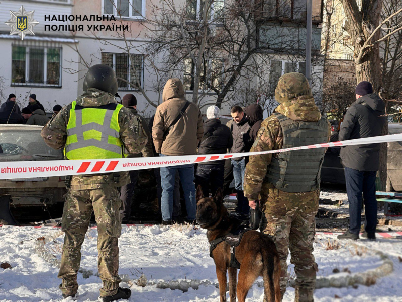 Теракт на Оболоні: затримано дівчину, яка підірвала авто нацгвардійця на замовлення РФ