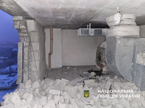 Влучання дрона у 15-поверхівку в Солом&rsquo;янському районі: поліція показала наслідки