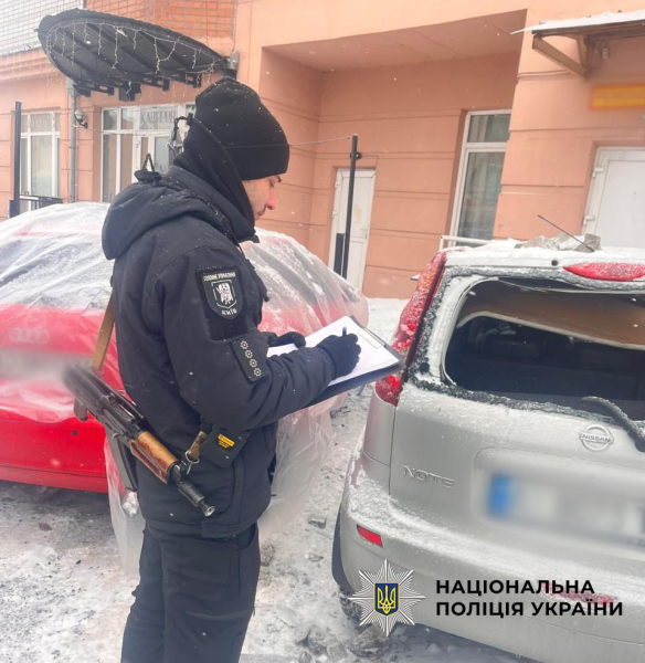 Влучання дрона у 15-поверхівку в Солом&rsquo;янському районі: поліція показала наслідки