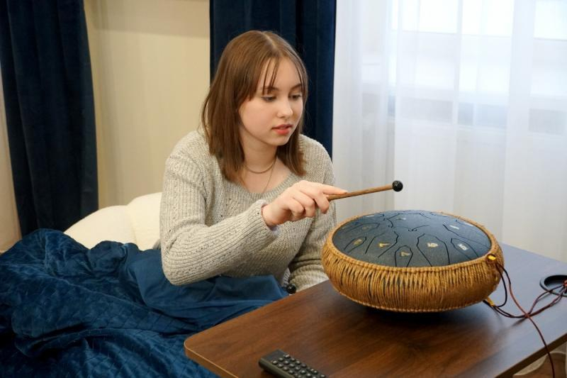 Боксерський тренажер, барабани та бульбашкова &laquo;стіна&raquo; &ndash; в Ужгородському ліцеї №12 відкрили сучасну Кімнату психологічного розвантаження