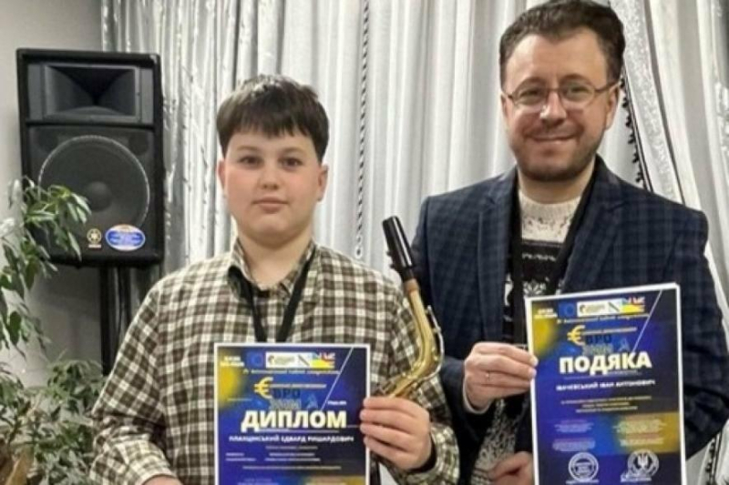 "Вітаємо з найвищою нагородою!": на ІV міжнародному конкурсі талантів "Євро Зима" учень з Тернополя здобув Гран-прі (ФОТО)