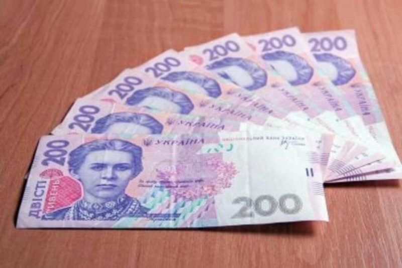 "Водії приголомшені ситуацією на АЗС, такого подорожчання не бачили 14 років": вартість сягнула червоної межі