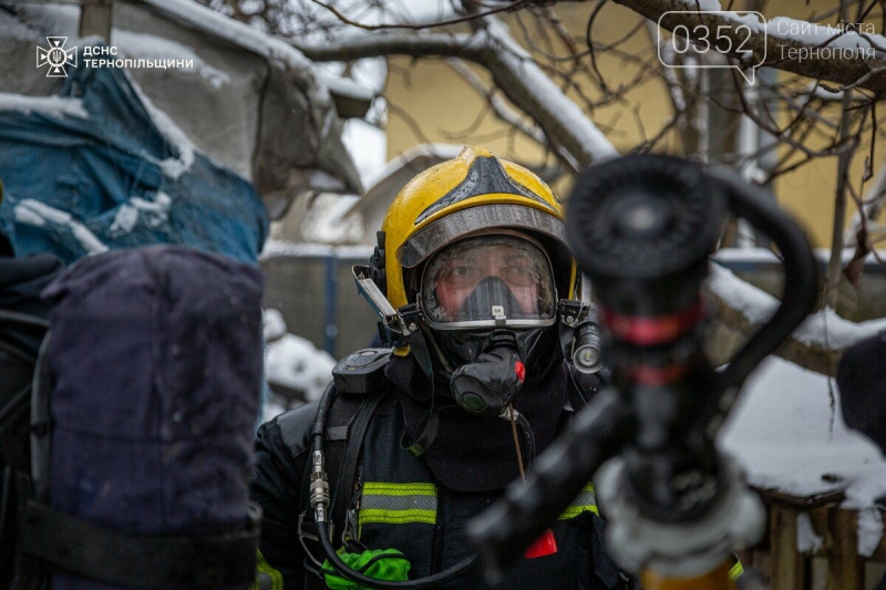 Жахлива трагедія: на Тернопільщині під час пожежі загинув місцевий житель (ФОТО, ВІДЕО)