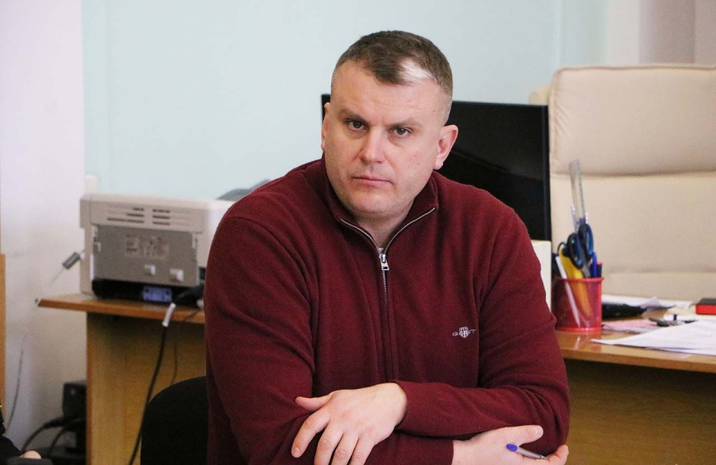 Депутати Полтавської міськради визначили перелік зупинок, які планують відремонтувати першочергово