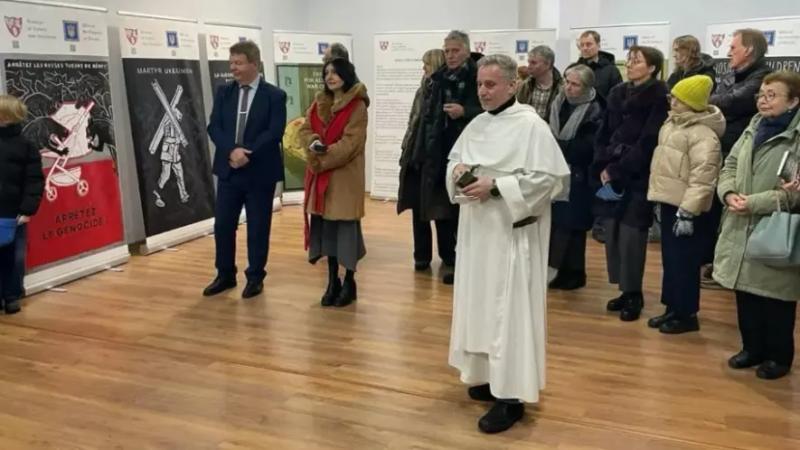 Лодзь приймає виставку українського митця «Трибунал для Росії», - ФОТО