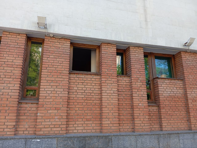 Ліквідація наслідків удару &laquo;шахедами&raquo; по&nbsp;центру Полтави: списки постраждалих, видача будівельних матеріалів, збір та&nbsp;вивезення сміття