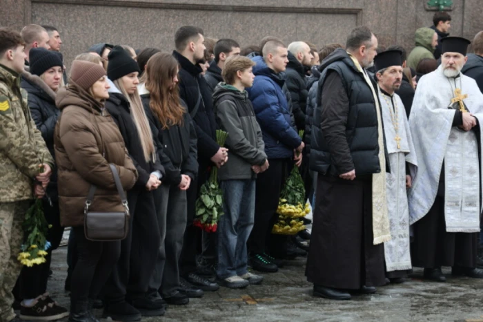 Майстер спорту, чемпіон України, тренер, суддя та воїн: у Луцьку попрощалися з 29-річним Олексієм Бондаренком. ФОТО