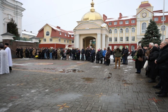 Майстер спорту, чемпіон України, тренер, суддя та воїн: у Луцьку попрощалися з 29-річним Олексієм Бондаренком. ФОТО