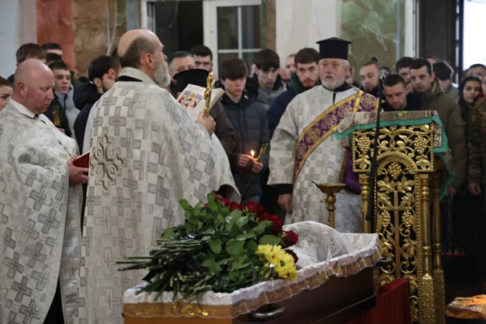 Майстер спорту, чемпіон України, тренер, суддя та воїн: у Луцьку попрощалися з 29-річним Олексієм Бондаренком. ФОТО