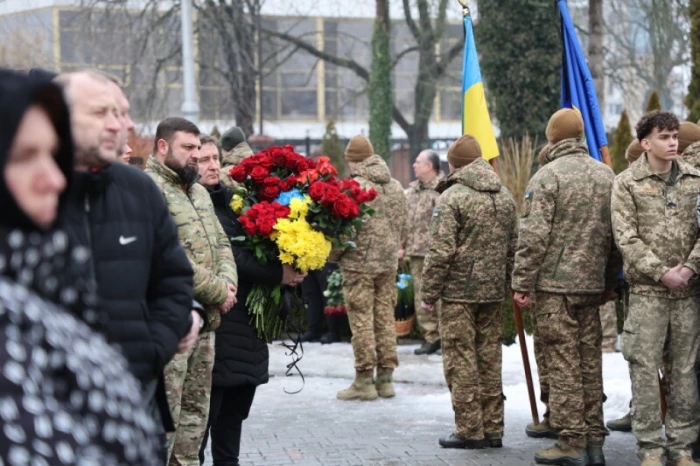 Майстер спорту, чемпіон України, тренер, суддя та воїн: у Луцьку попрощалися з 29-річним Олексієм Бондаренком. ФОТО