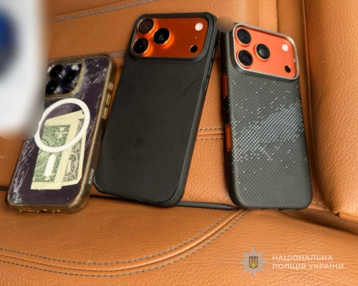 Майже мільйон гривень &ndash; на телефони й брендовий одяг: у Луцьку викрили блогерів, які привласнили гроші. ФОТО