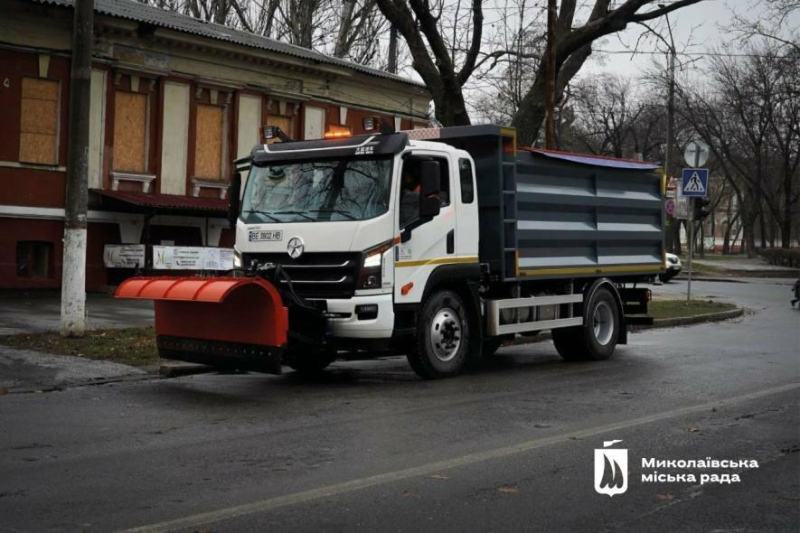 Ожеледиця накриє Миколаїв: комунальні служби перейшли на посилений режим