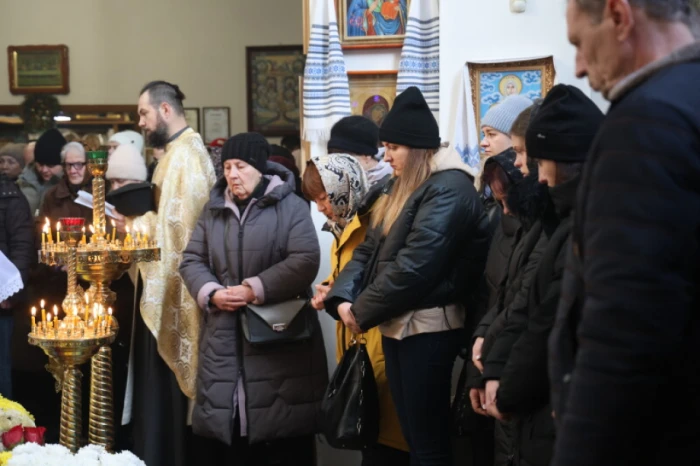 У Луцьку в останню дорогу провели захисника України Вадима Кравчука. ФОТО