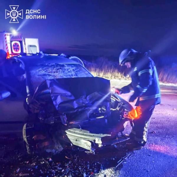 У селі Дачне зіткнулися два легковики, четверо людей потрапили до лікарні