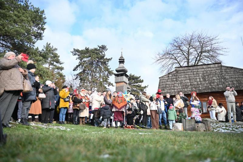 В Ужгороді &ndash; традиційні &laquo;Коляди в старому селі&raquo;