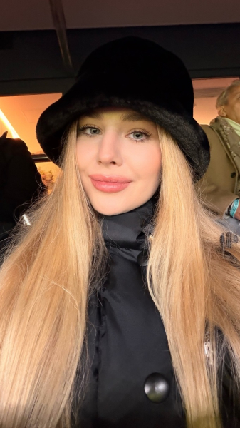 ВІДЕО. Дружина Забарного показала, як підтримувала чоловіка на матчі ПСЖ