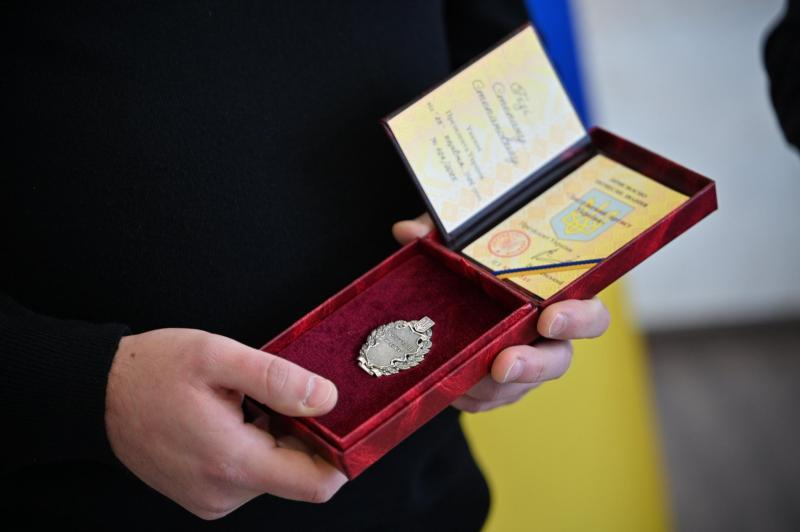 Визнання за талант і покликання: співак і лікар із Закарпаття отримали державні відзнаки