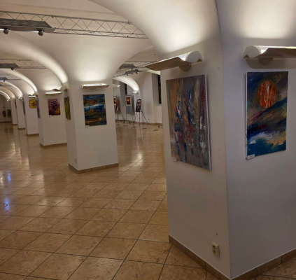 У Братиславському замку провели художню виставку директора Українського інституту у Празі