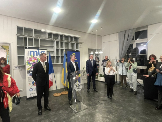 У французькому Греноблі з'явилась площа Лесі Українки