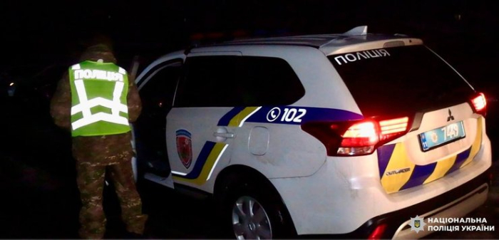 Місце інциденту з вибухом гарнати у Києві