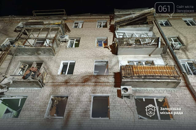 Російський дрон пошкодив ще одну багатоповерхівку в Запоріжжі