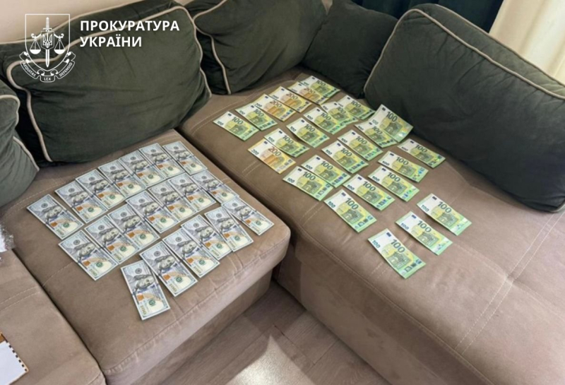 Одні рятувальники гинуть, рятуючи людей, інші - торгують посадами: на Прикарпатті викрито цинічну схему (ФОТО)